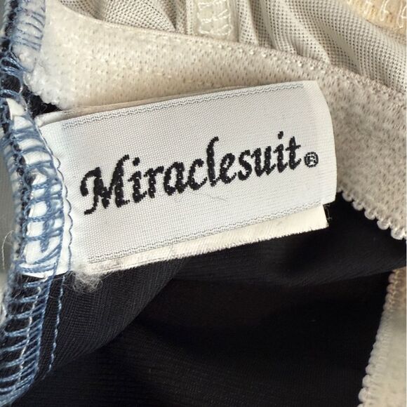 Miraclesuit Navy Lavender One Piece 10 - Picture 5 of 9